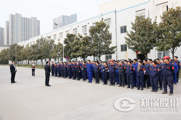 热烈祝贺尊龙凯时人生就是搏股份一分厂架装一组获荣誉称号